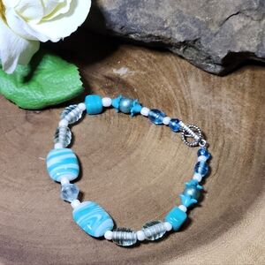 Vintage Art Glass Blue And White Beaded Bracelet 8"